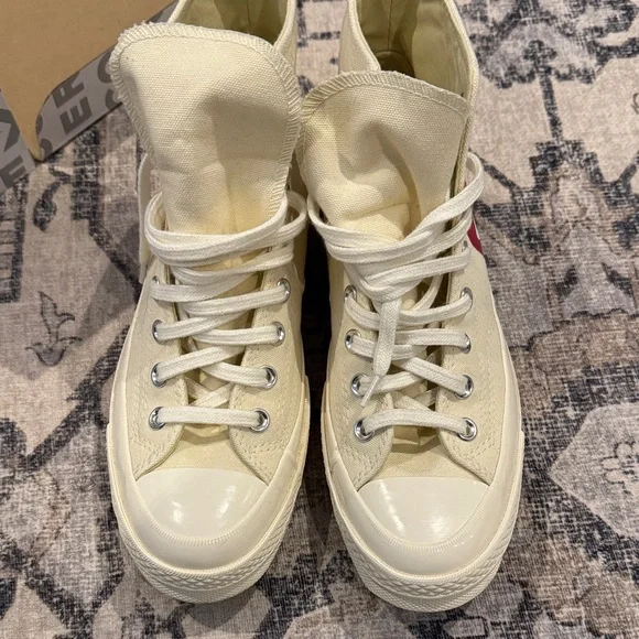 Converse x Comme des Garçons PLAY Chuck 70 High Top - Picture 3 of 10